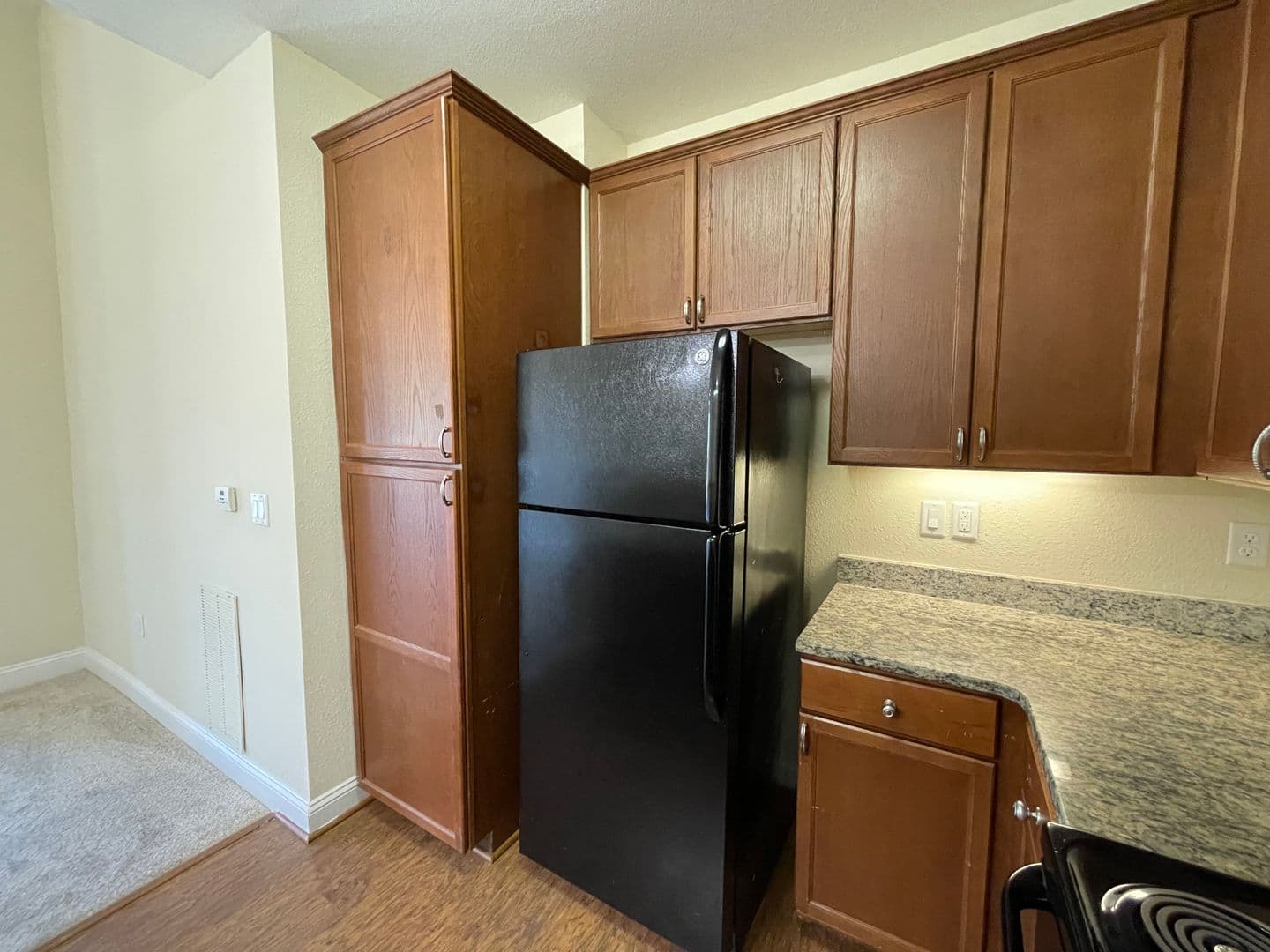 Virginia Beach Apartment: 4884 Travertine Ave