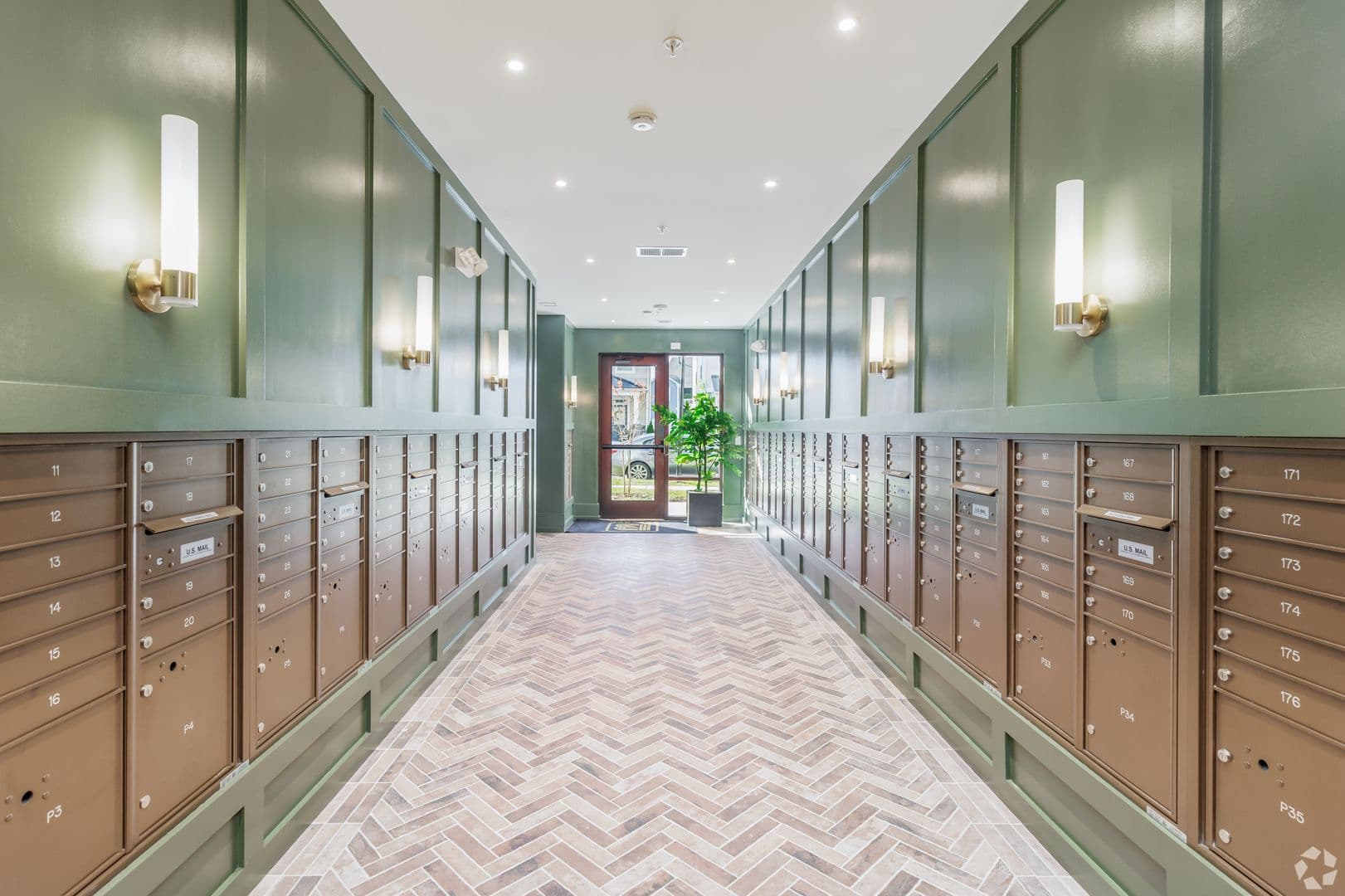 Newport News Apartment: 2055 Stanford Lane