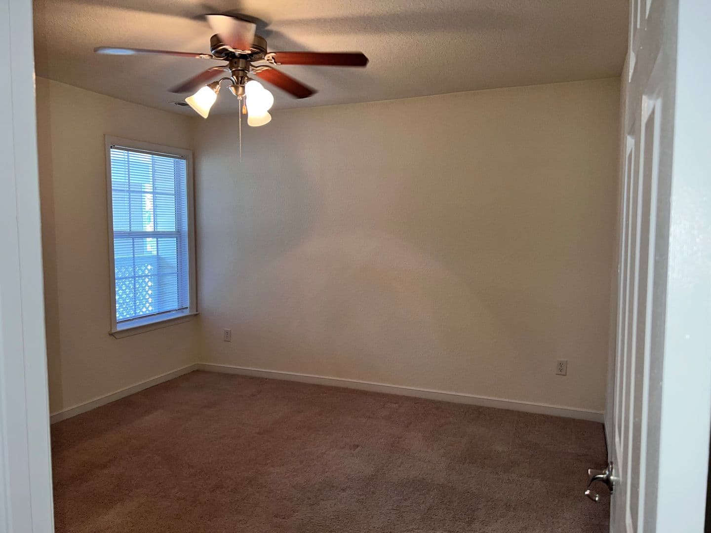 Newport News Apartment: 702 Bellow Way