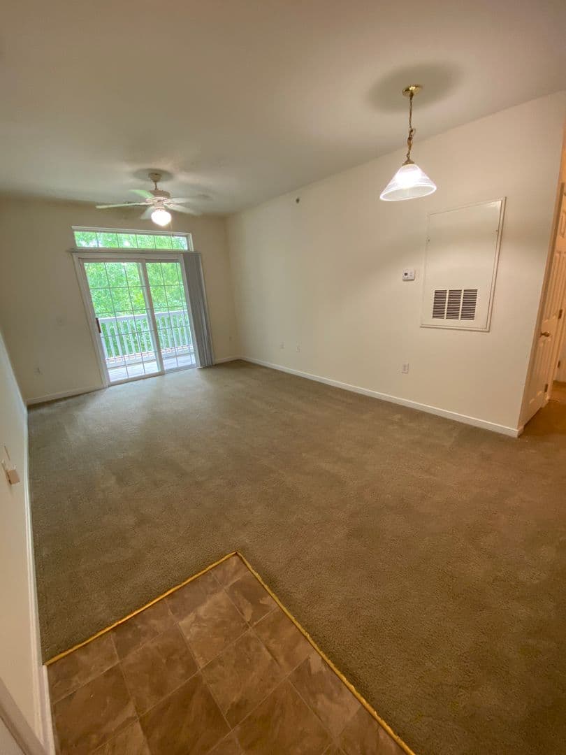 Newport News Apartment: 650 Stoney Creek Lane