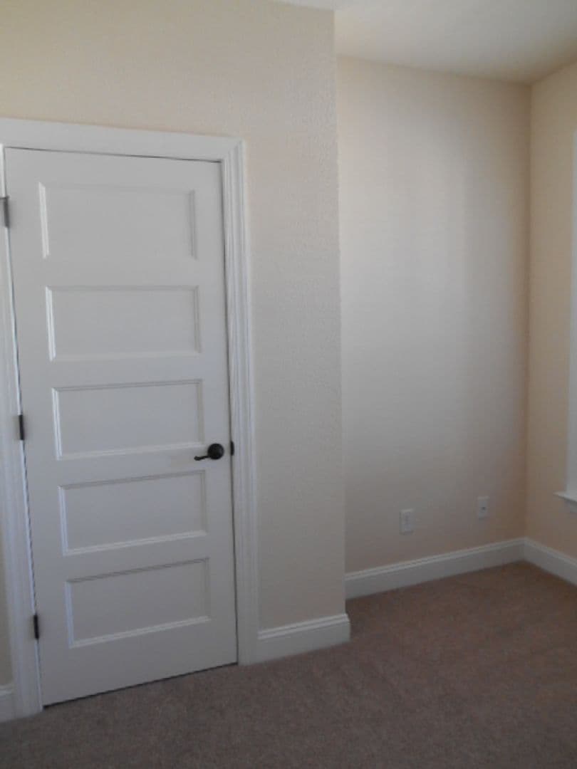 Hampton Apartment: 130 Semple Farm Road