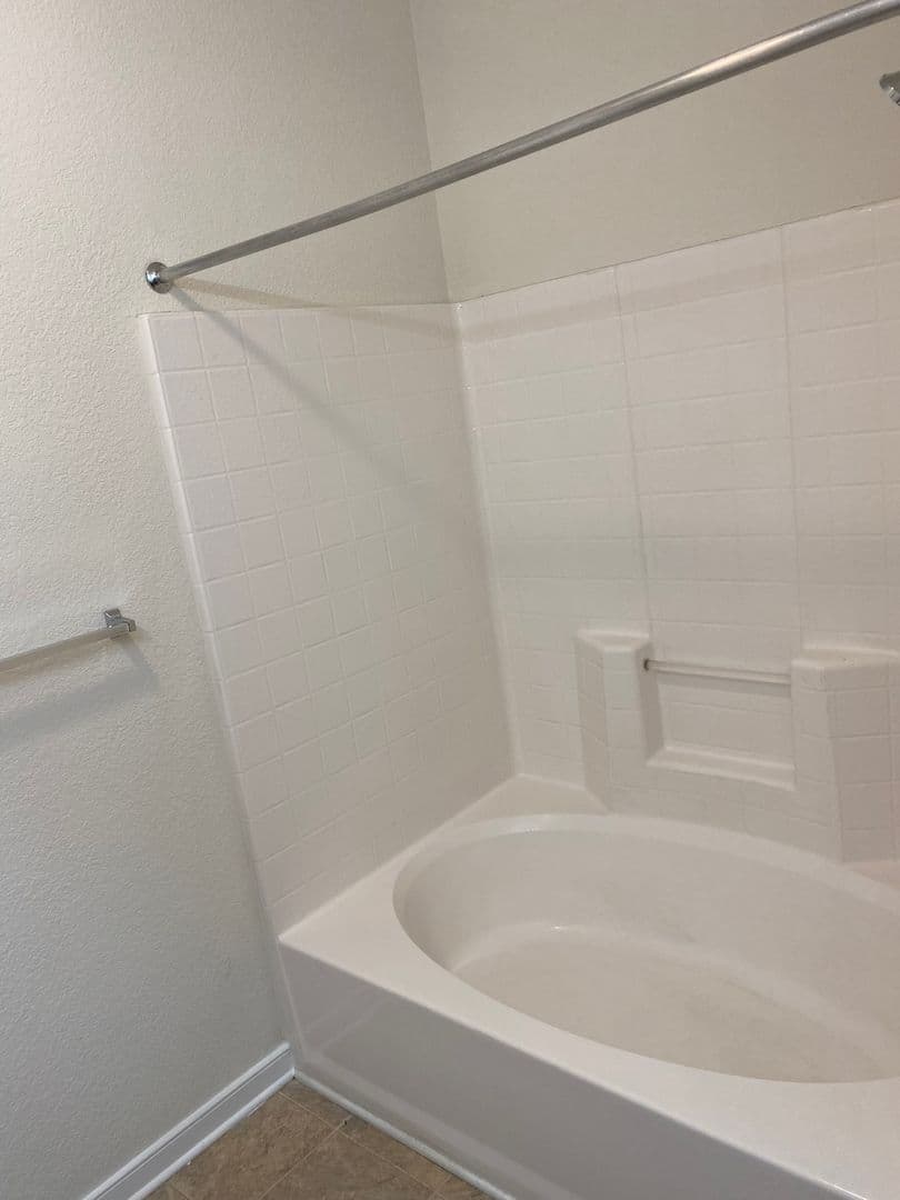 Newport News Apartment: 650 Stoney Creek Lane
