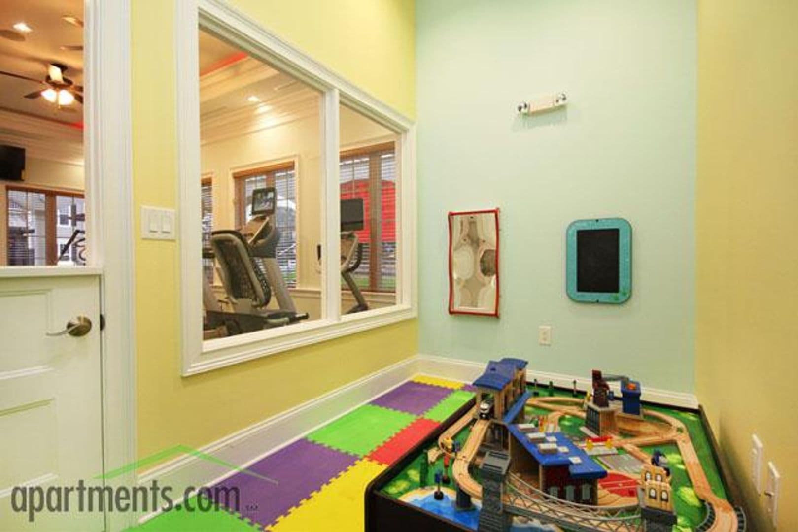 Hampton Apartment: 130 Semple Farm Road