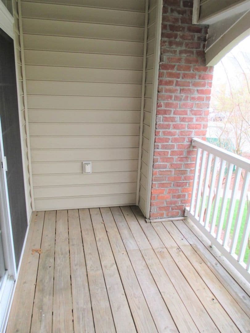 Newport News Apartment: 650 Stoney Creek Lane
