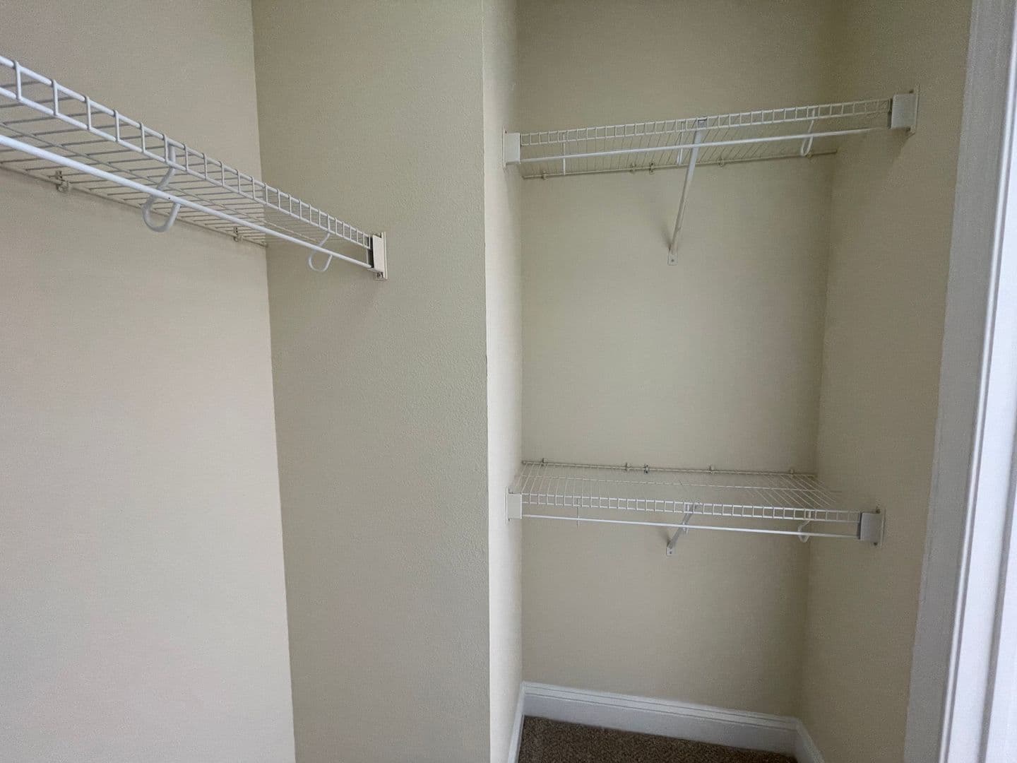 Virginia Beach Apartment: 4884 Travertine Ave