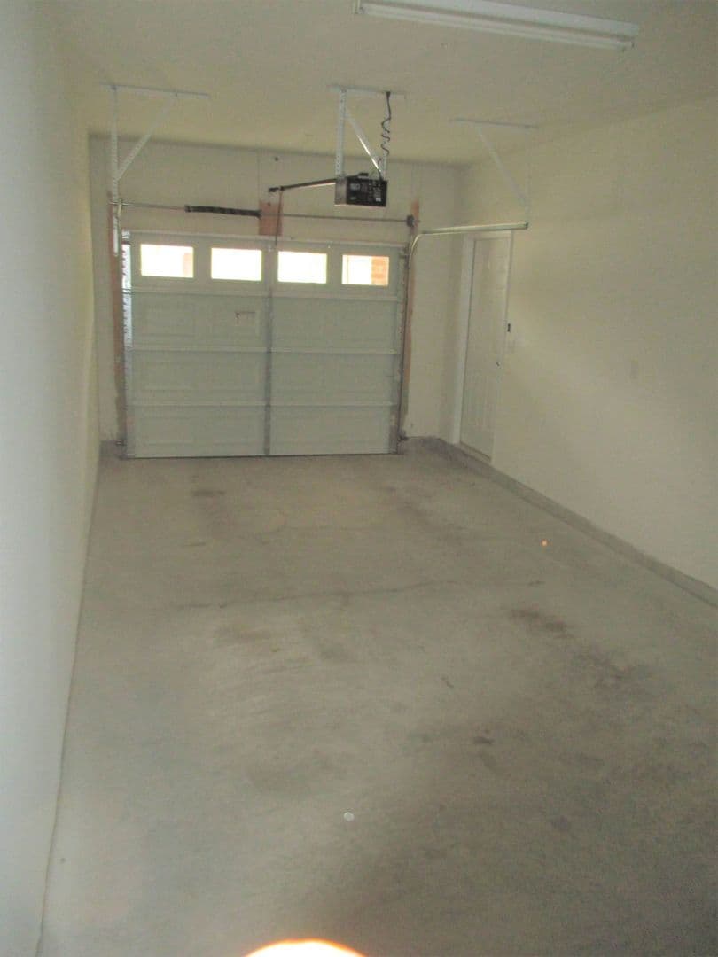 Newport News Apartment: 650 Stoney Creek Lane