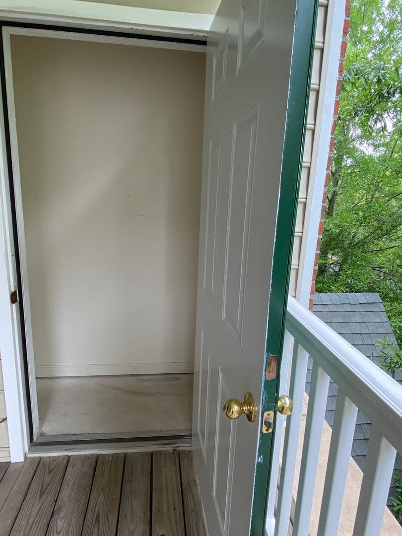 Newport News Apartment: 650 Stoney Creek Lane