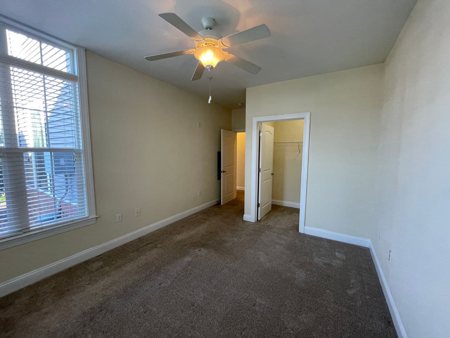 Virginia Beach Apartment: 4884 Travertine Ave