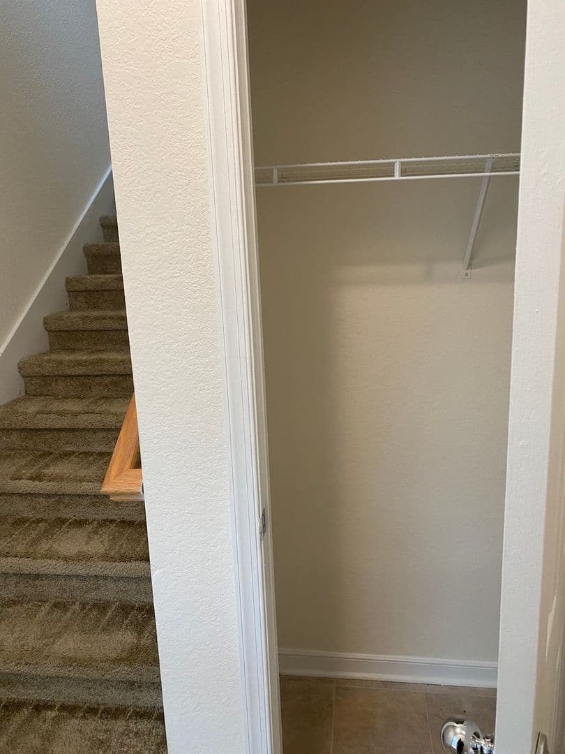 Newport News Apartment: 650 Stoney Creek Lane