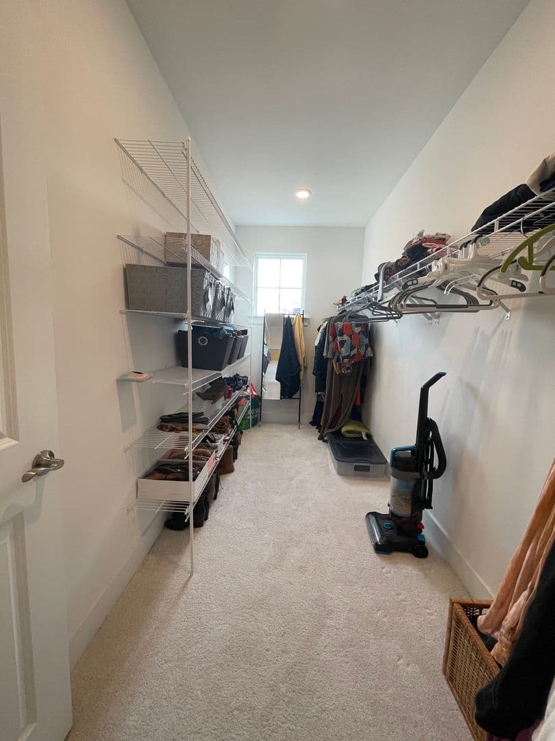 West Columbia House: 210 Saint Anns Aly