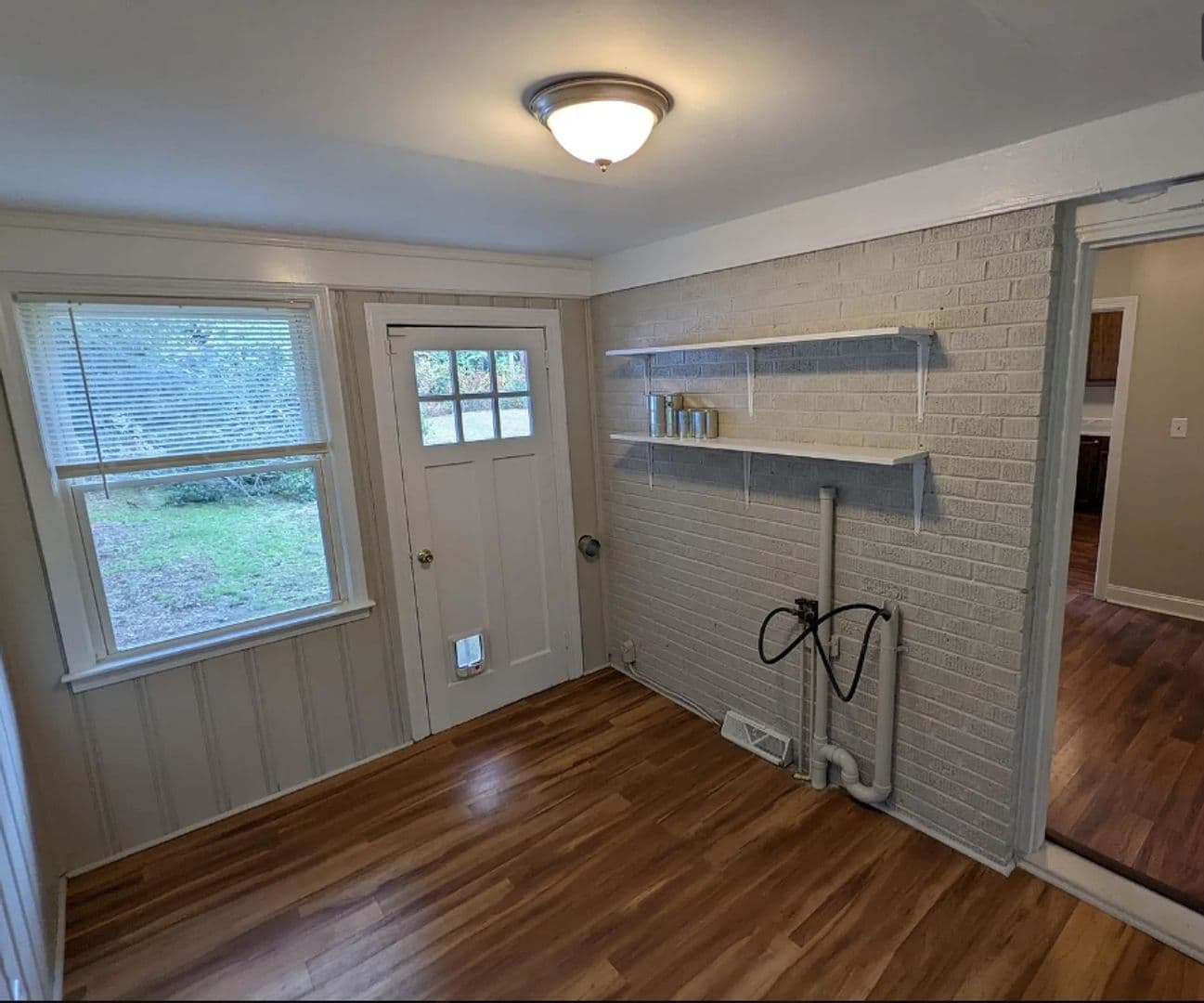 Columbia House: 15 Sierra Court