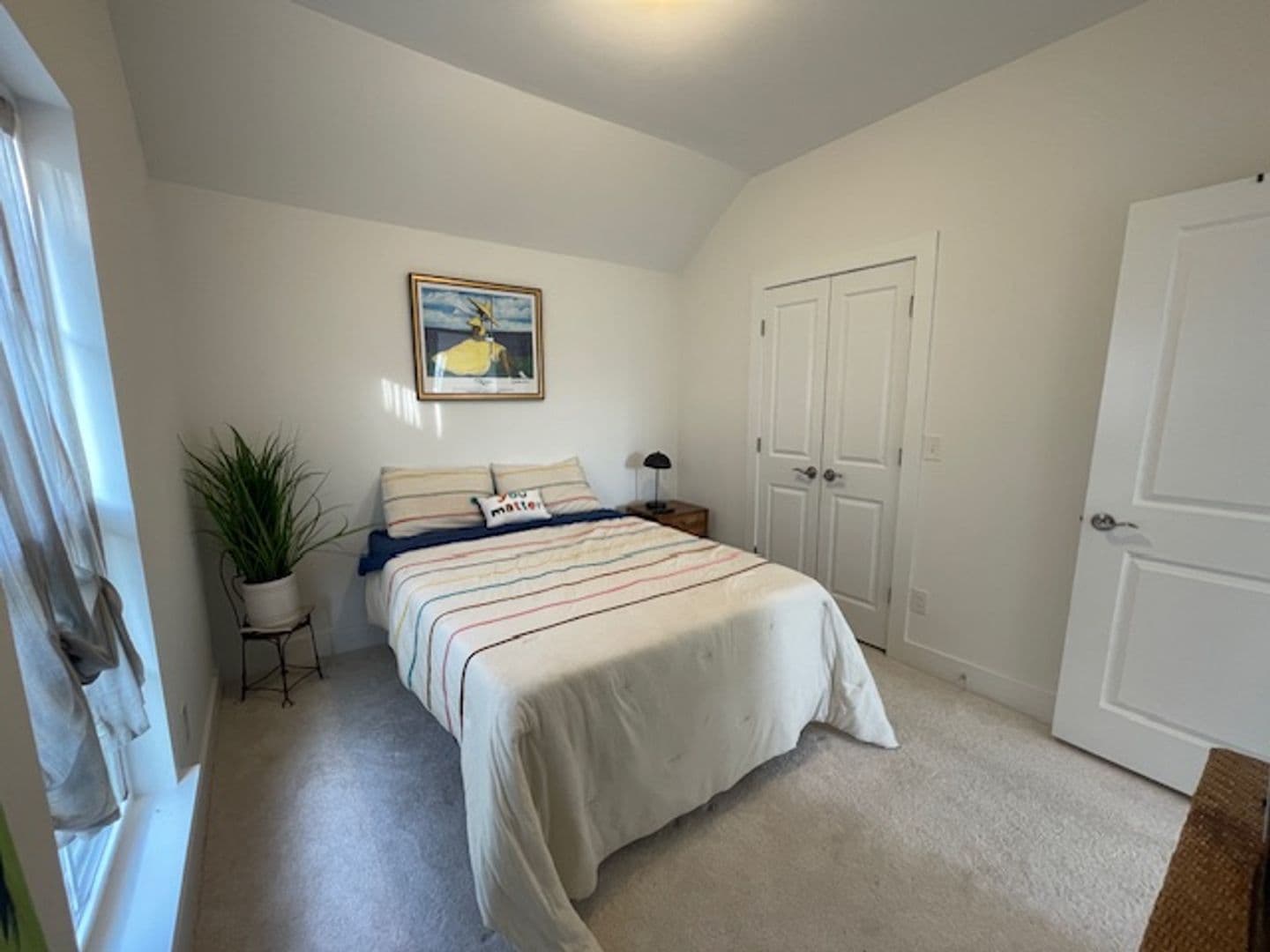 West Columbia House: 210 Saint Anns Aly