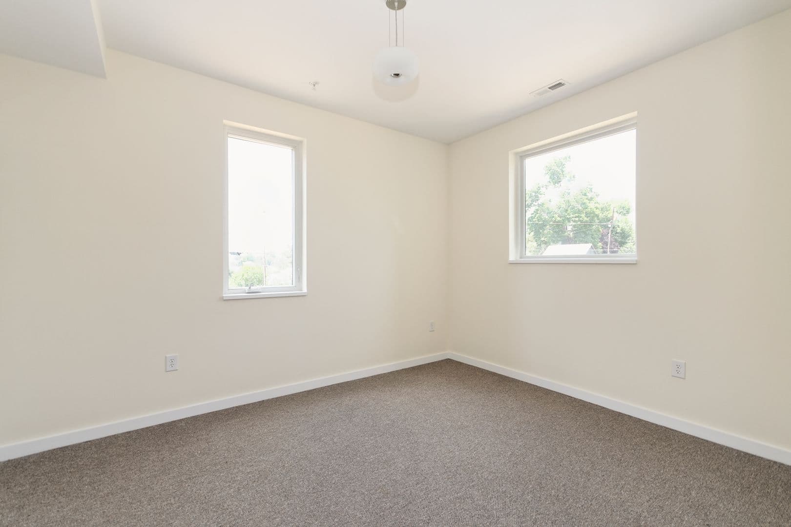 Charlottesville Apartment: 1050 Druid Avenue