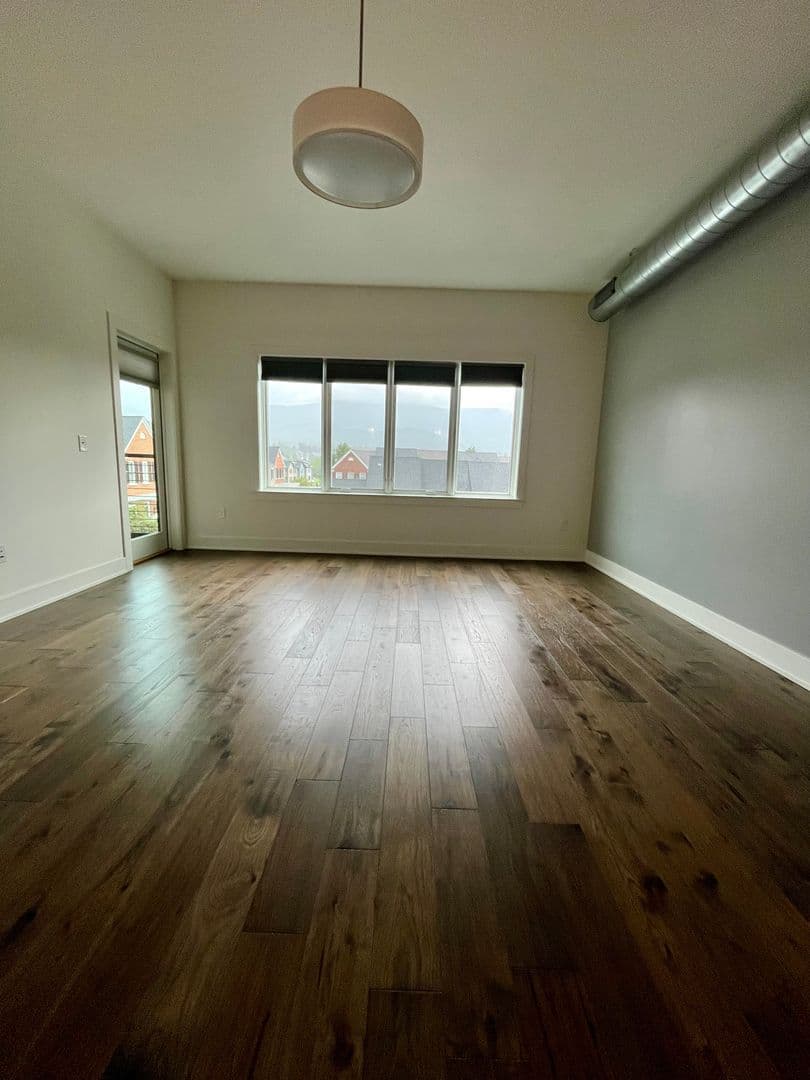 Crozet Apartment: 5405 Ashlar Ave.