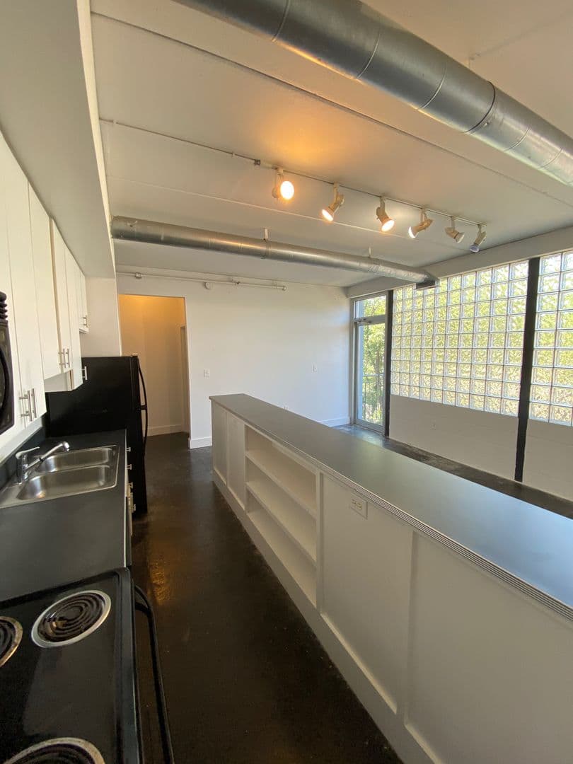 Charlottesville Apartment: 1605 Gordon Avenue
