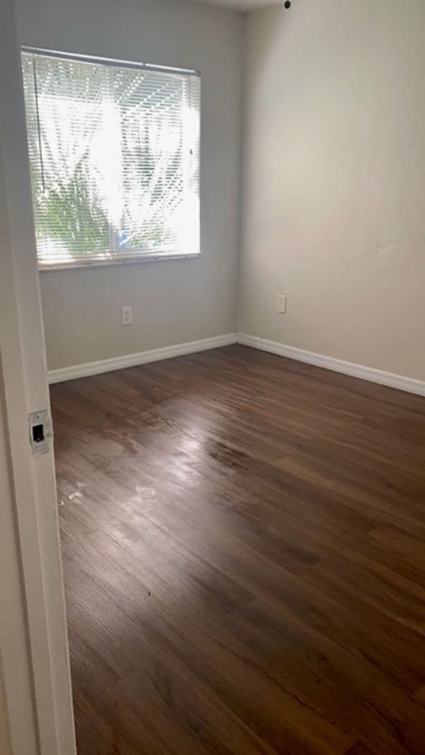 Tampa Apartment: 7101-7103 S Mascotte St