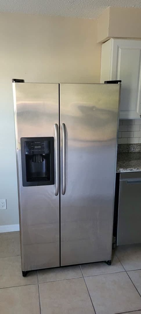 Tampa Apartment: 7101-7103 S Mascotte St