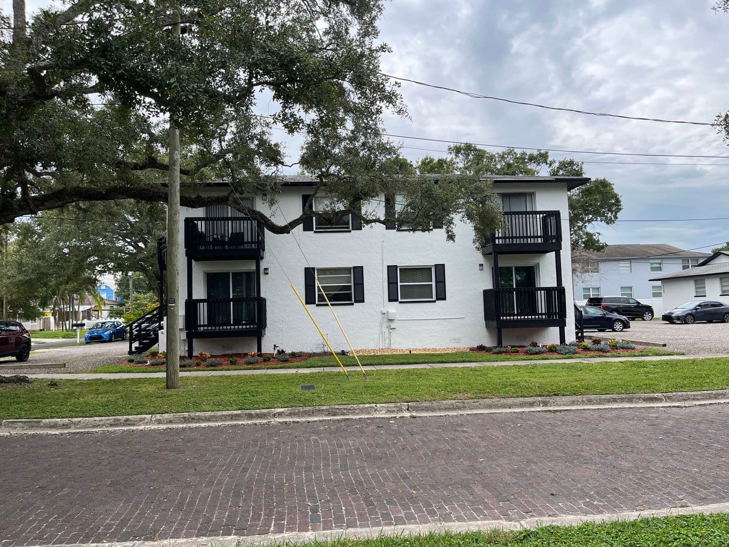 Tampa Apartment: 7101-7103 S Mascotte St
