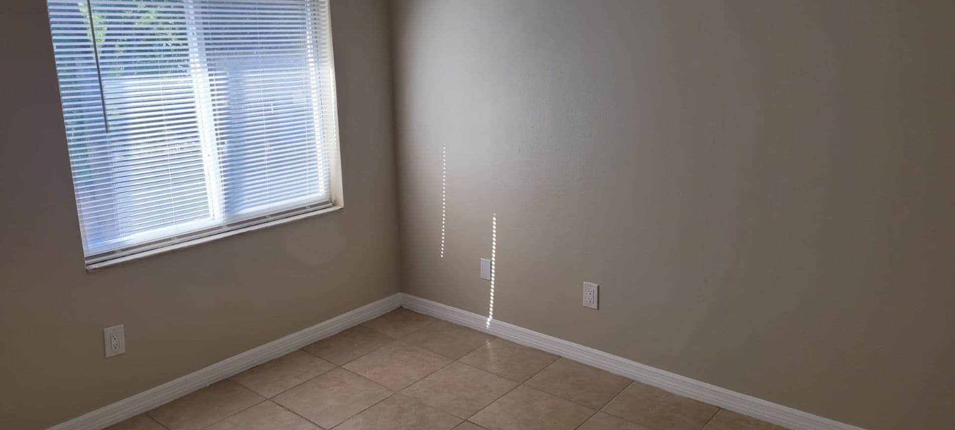 Tampa Apartment: 7101-7103 S Mascotte St