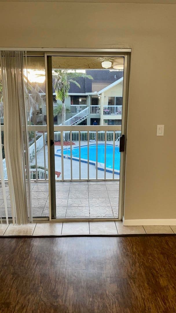 Tampa Apartment: 1915 W Waters Ave