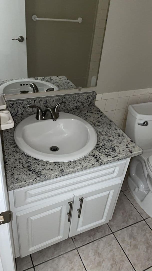 Tampa Apartment: 1915 W Waters Ave
