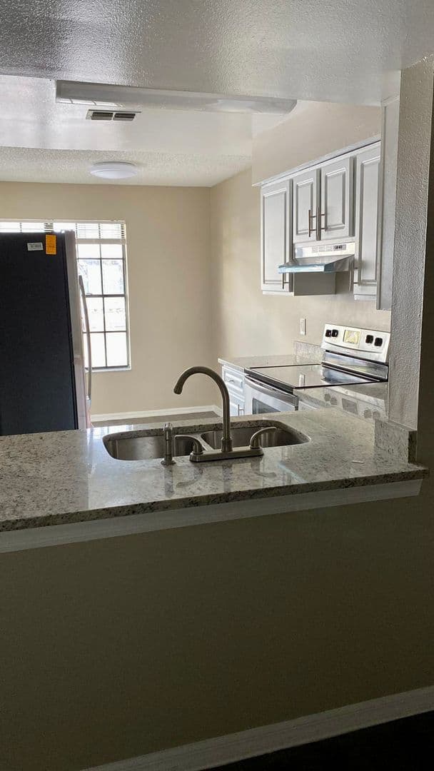Tampa Townhome: 4101 - 4124 Tartan Pl, 4101 - 4124 McTavish Pl