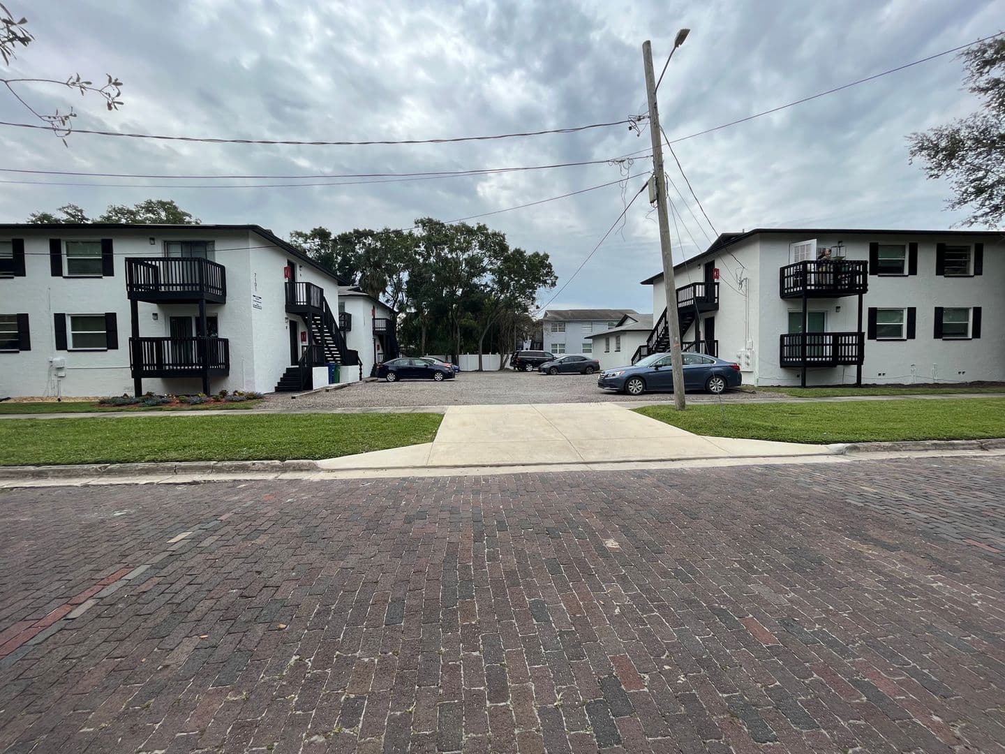 Tampa Apartment: 7101-7103 S Mascotte St
