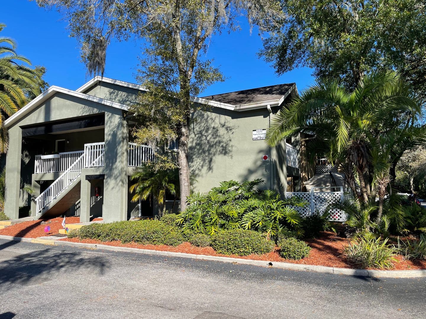 Tampa Apartment: 1915 W Waters Ave
