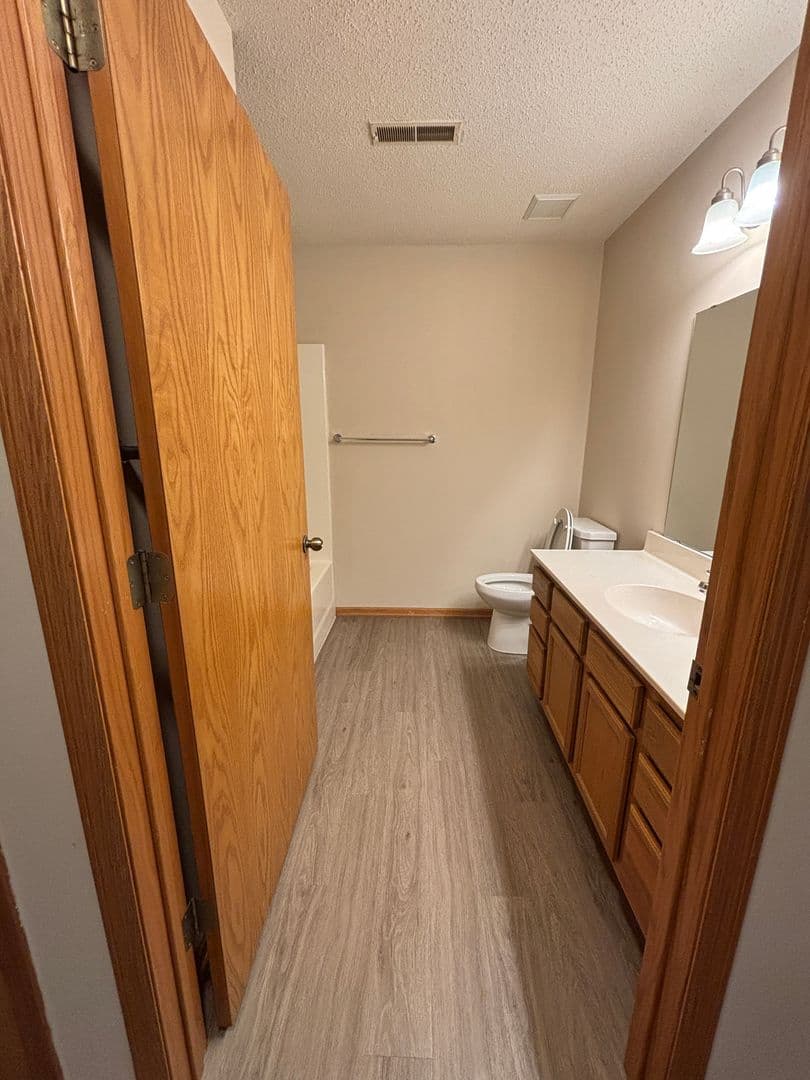 New Richmond Townhome: 323-B Williamsburg Place