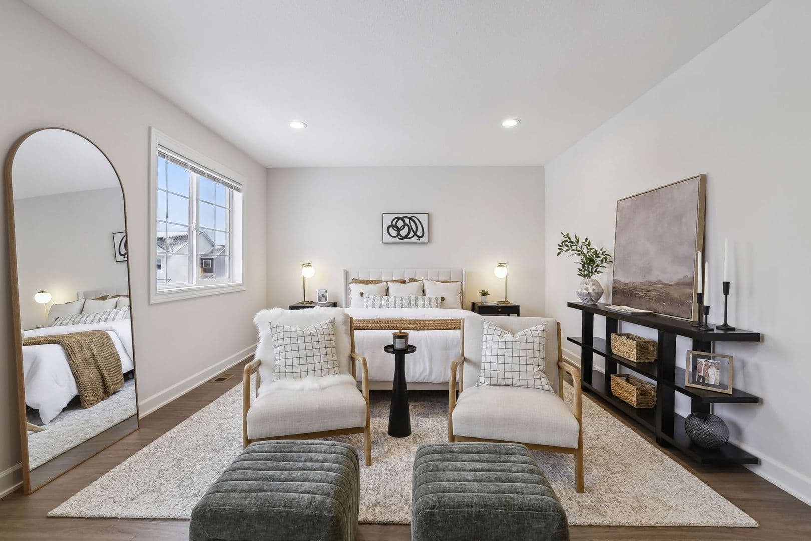 Roberts Apartment: Roberts 44