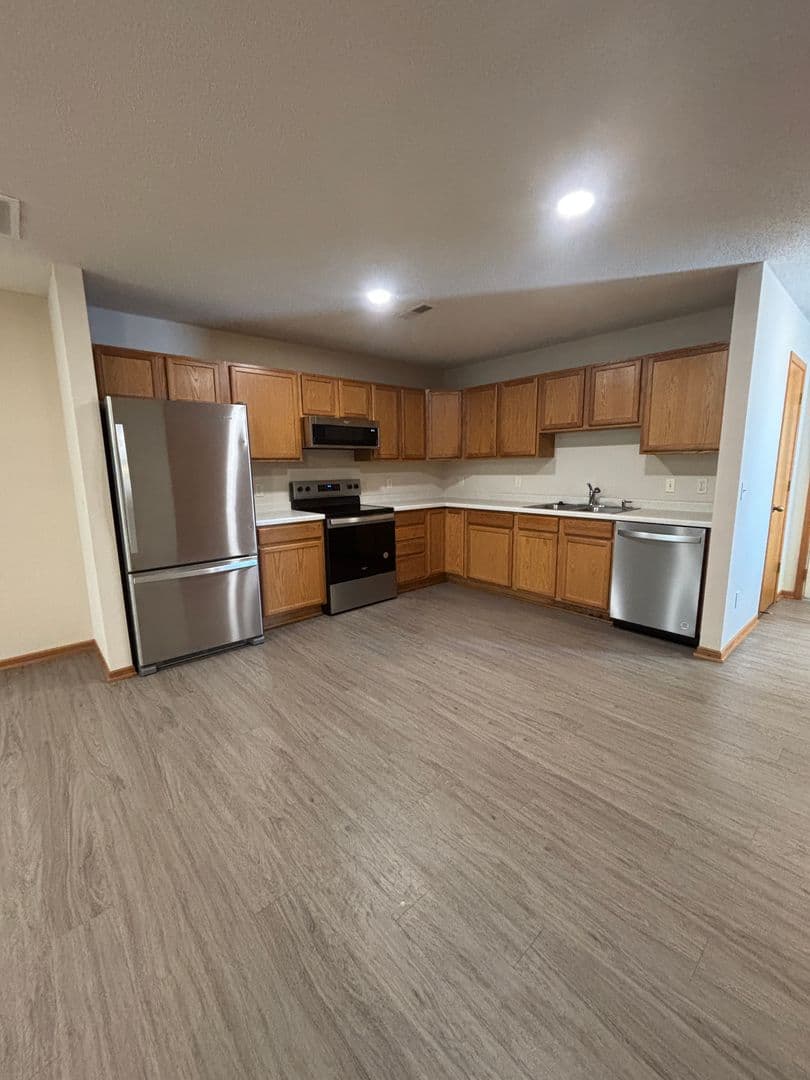 New Richmond Townhome: 323-B Williamsburg Place