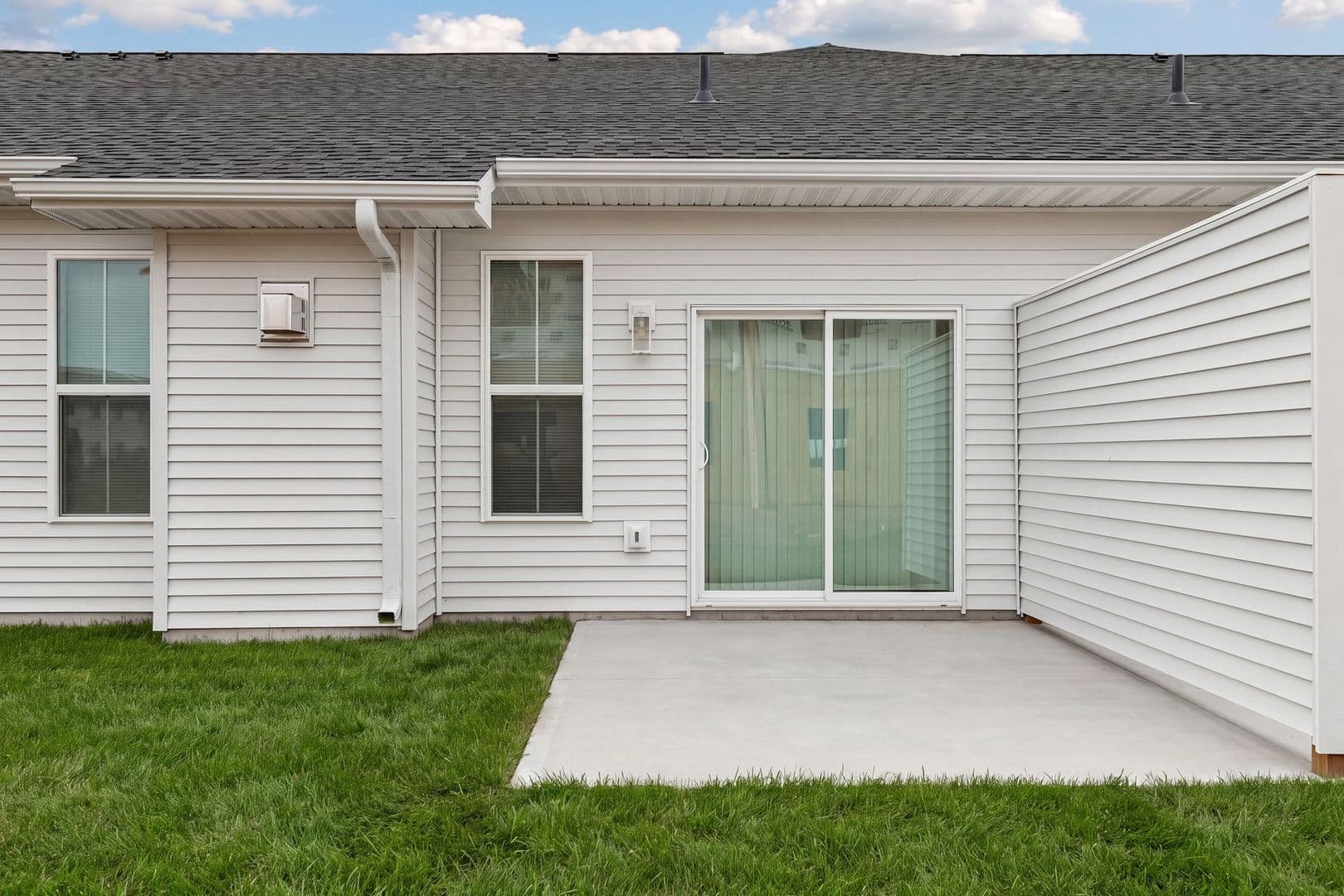 Roberts Apartment: Roberts 44