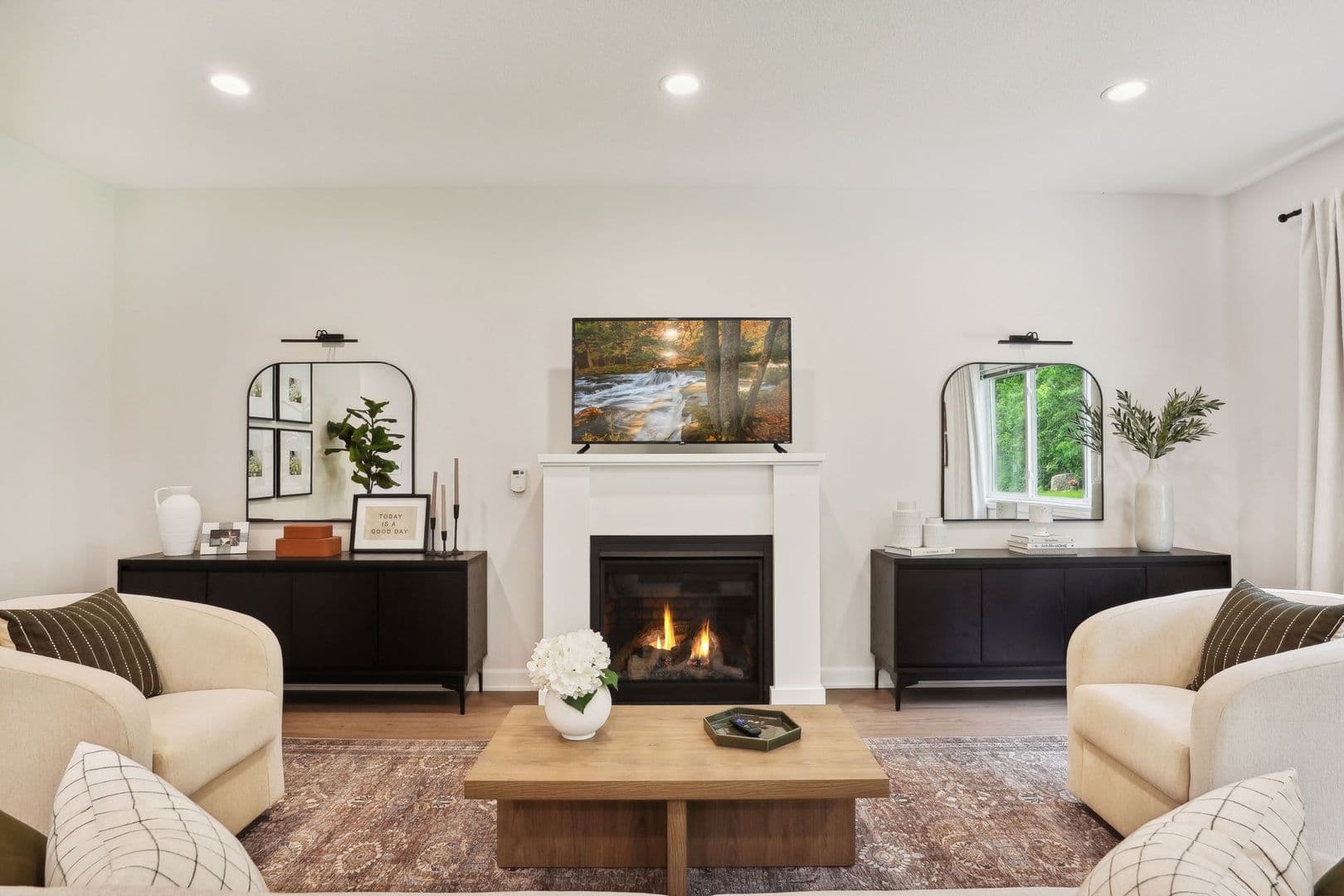 Roberts Townhome: 506 S Division Street