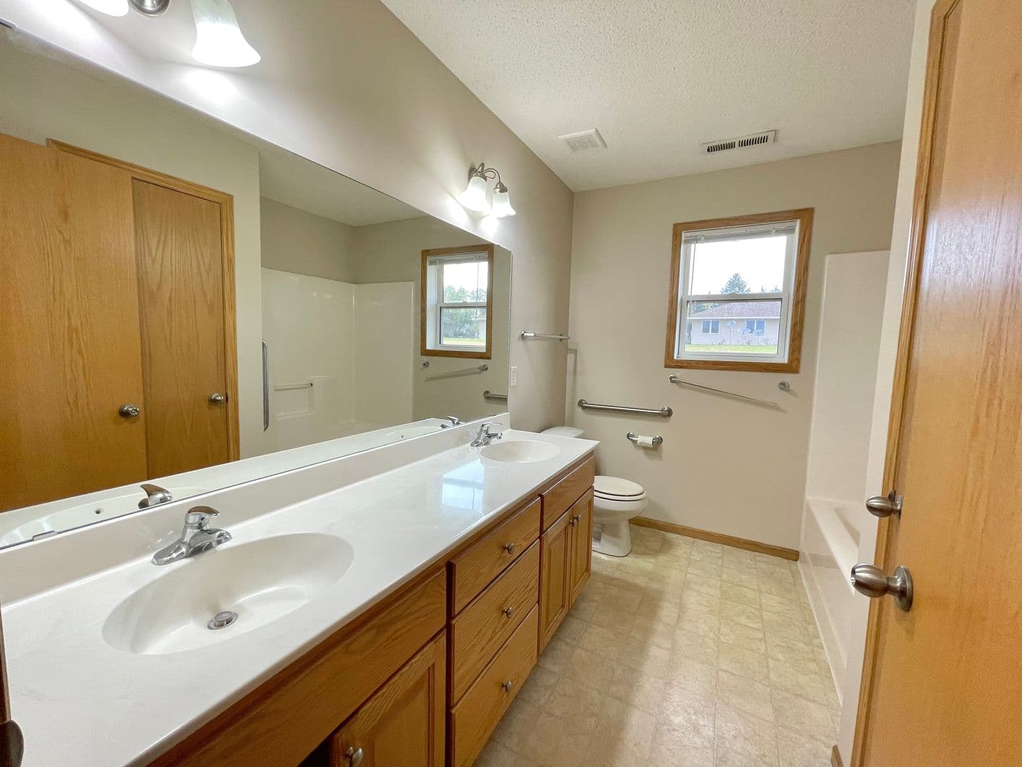 New Richmond Townhome: 633-B West 9th