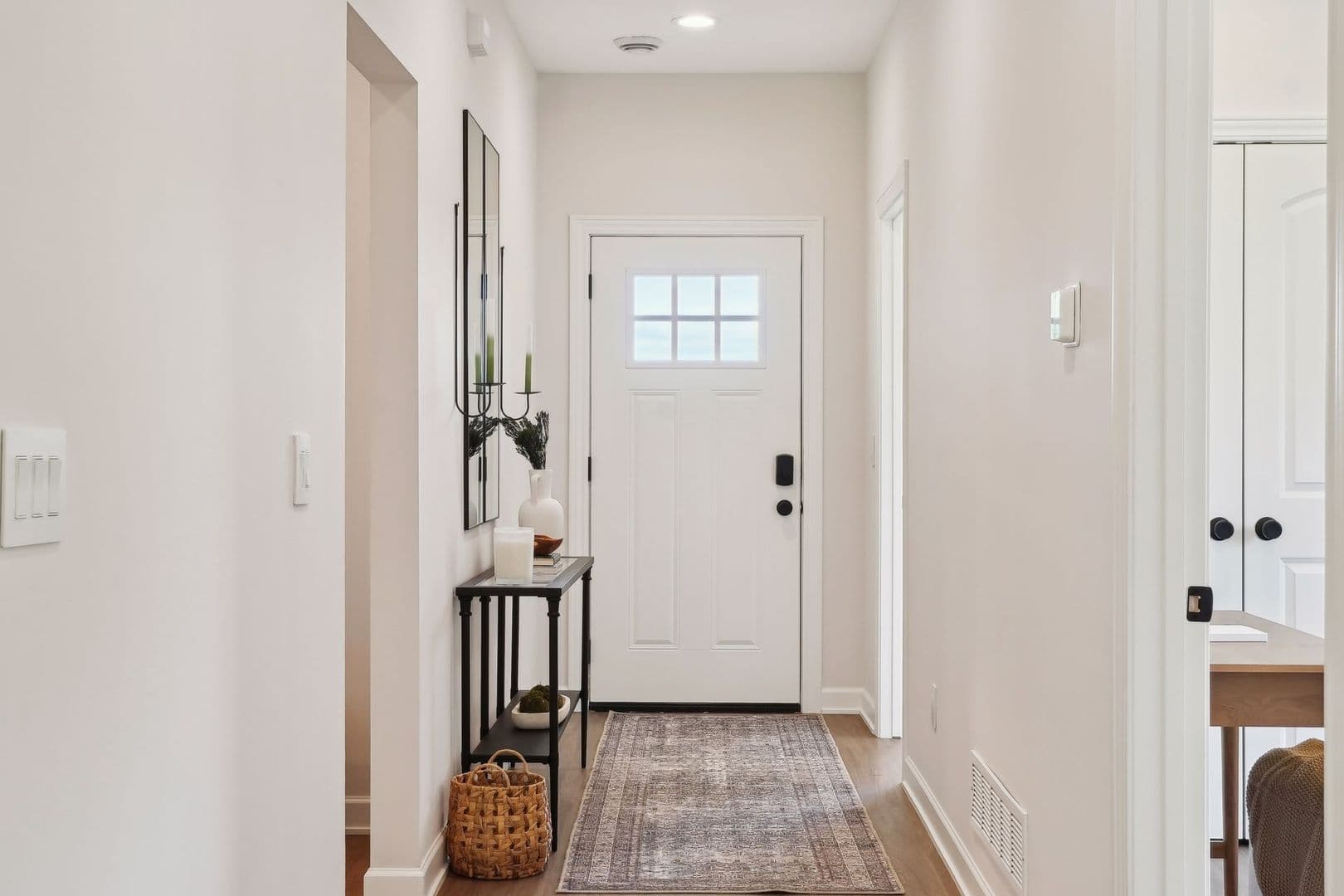 Roberts Townhome: 506 S Division Street