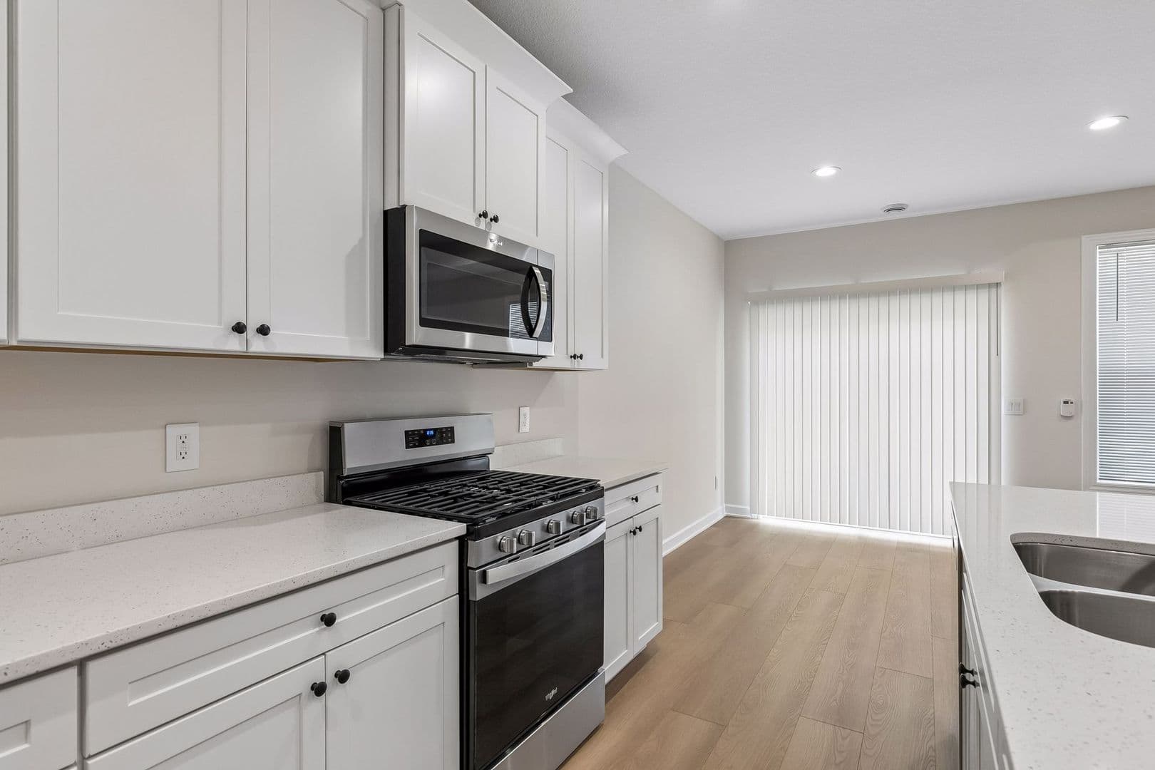Roberts Apartment: Roberts 44