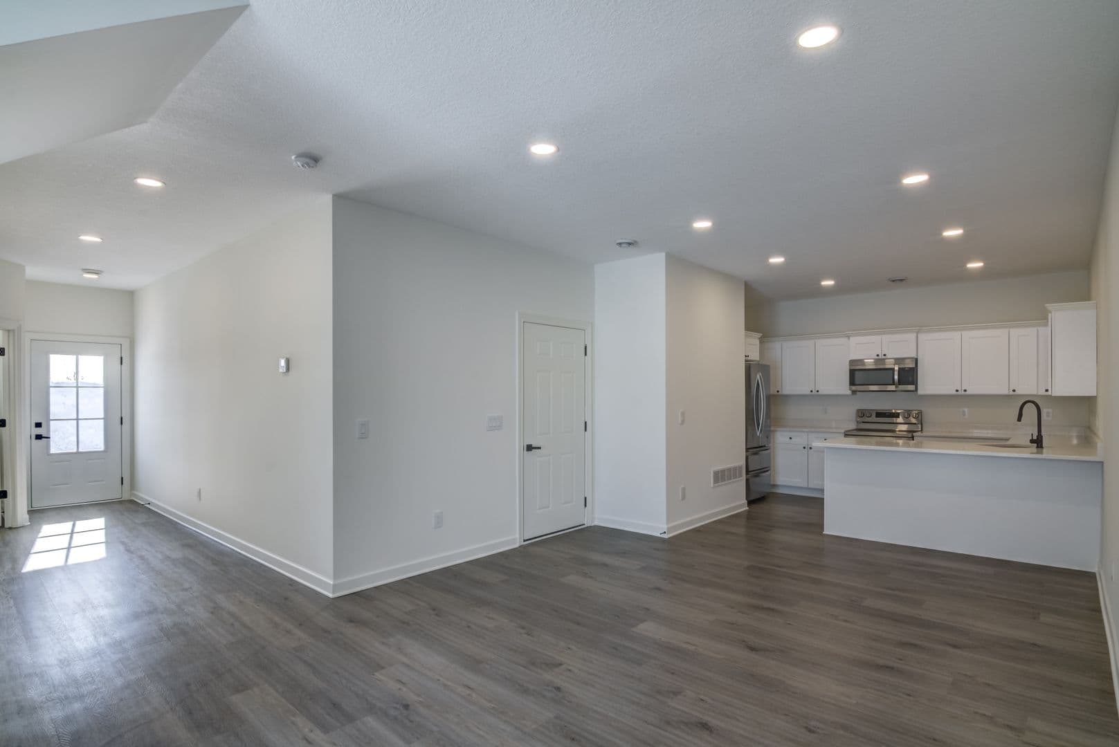 River Falls Townhome: 2544 Dawes Place