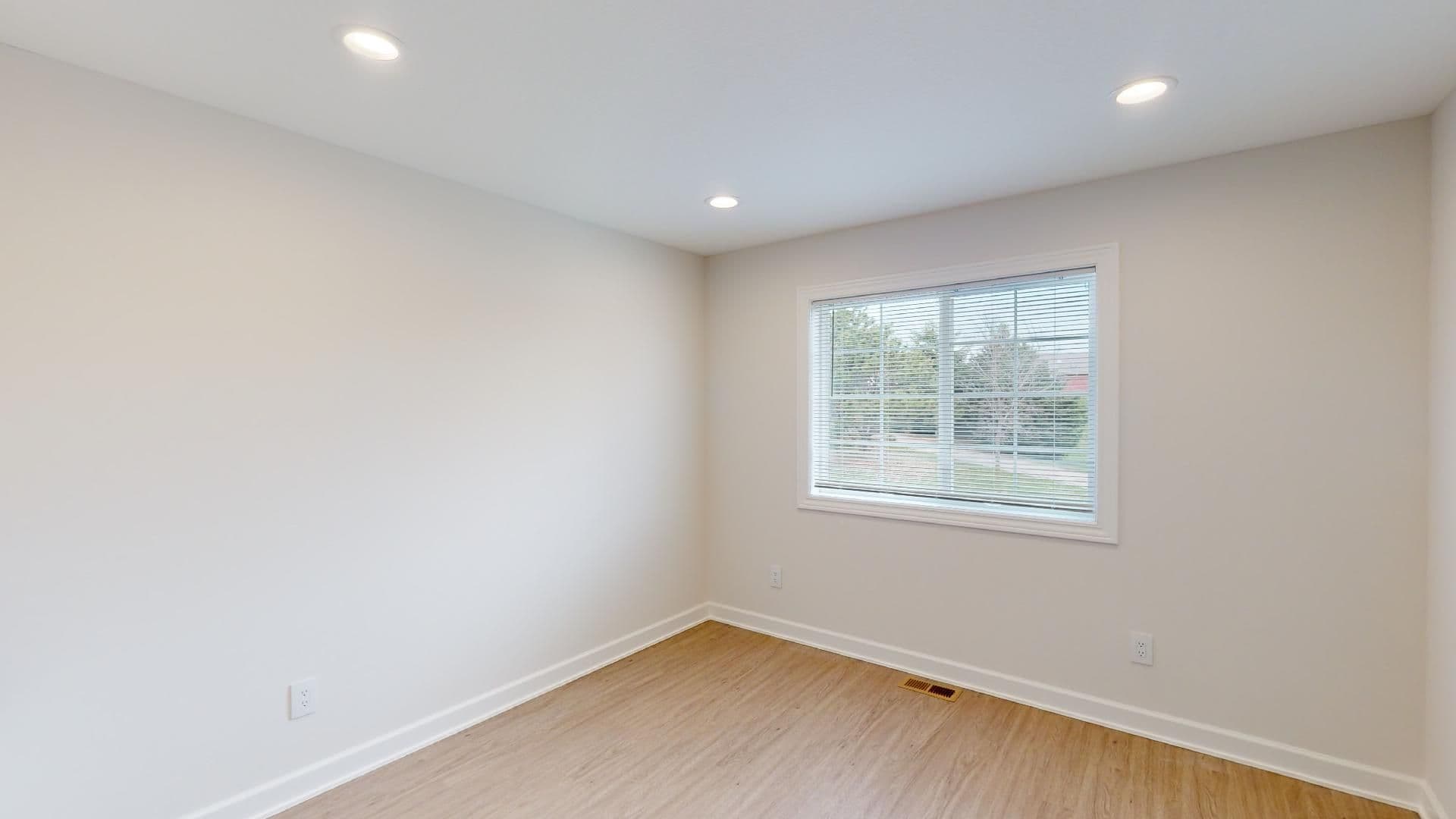 River Falls Townhome: 903 Willow Place