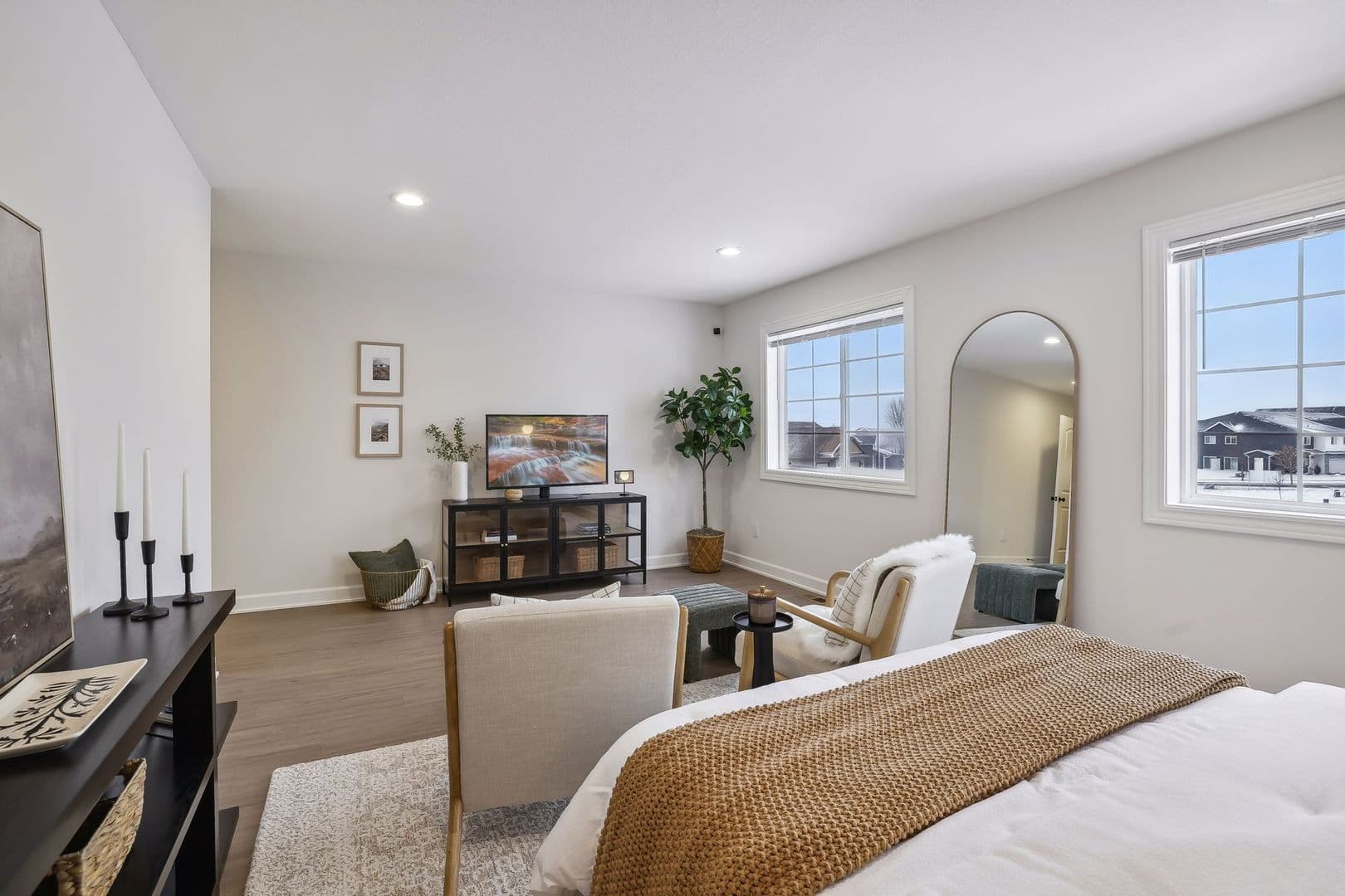 Roberts Apartment: Roberts 44