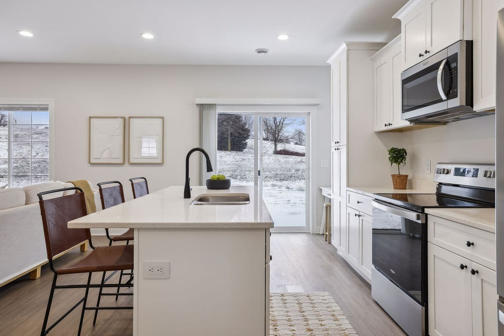 River Falls Townhome: 1081 Dailey Place