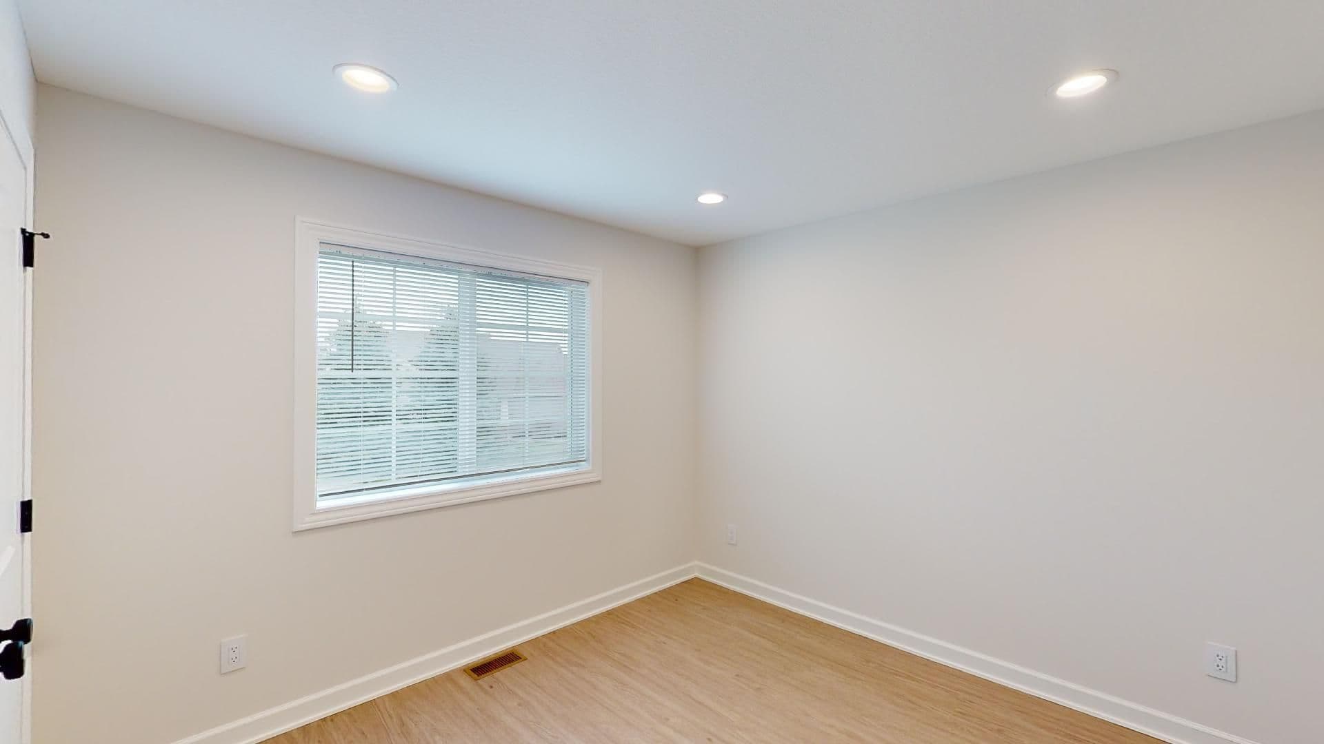 River Falls Townhome: 903 Willow Place