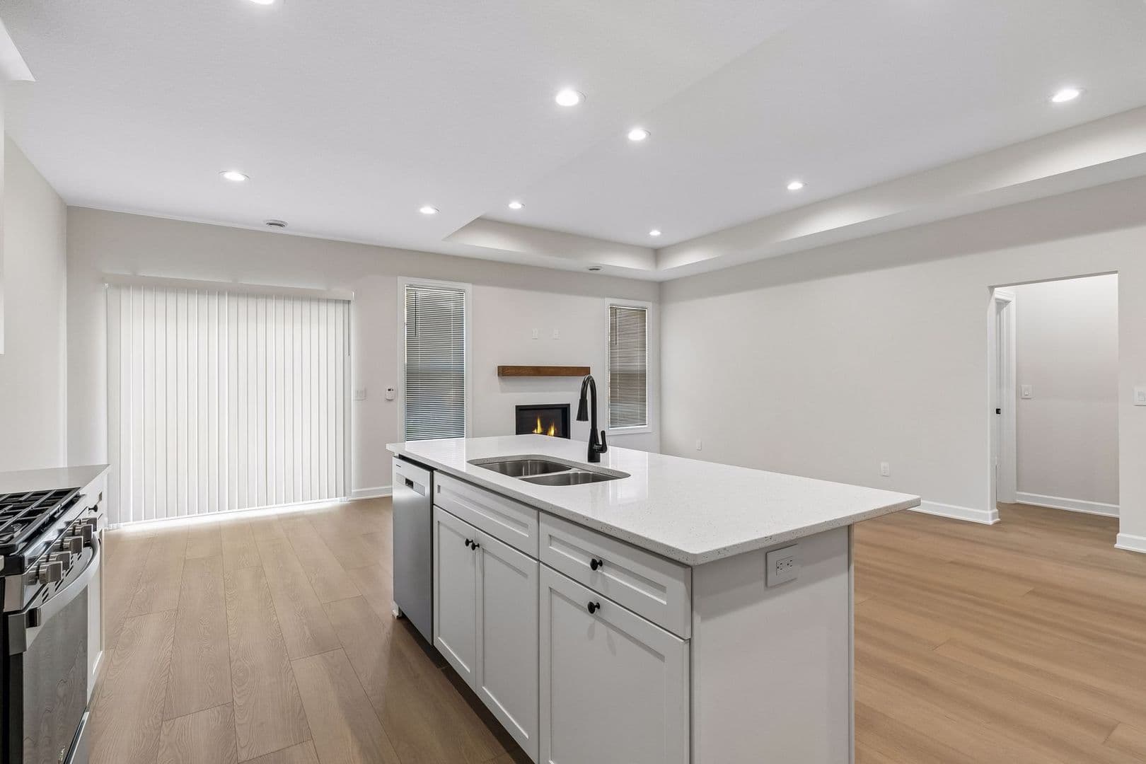 Roberts Apartment: Roberts 44