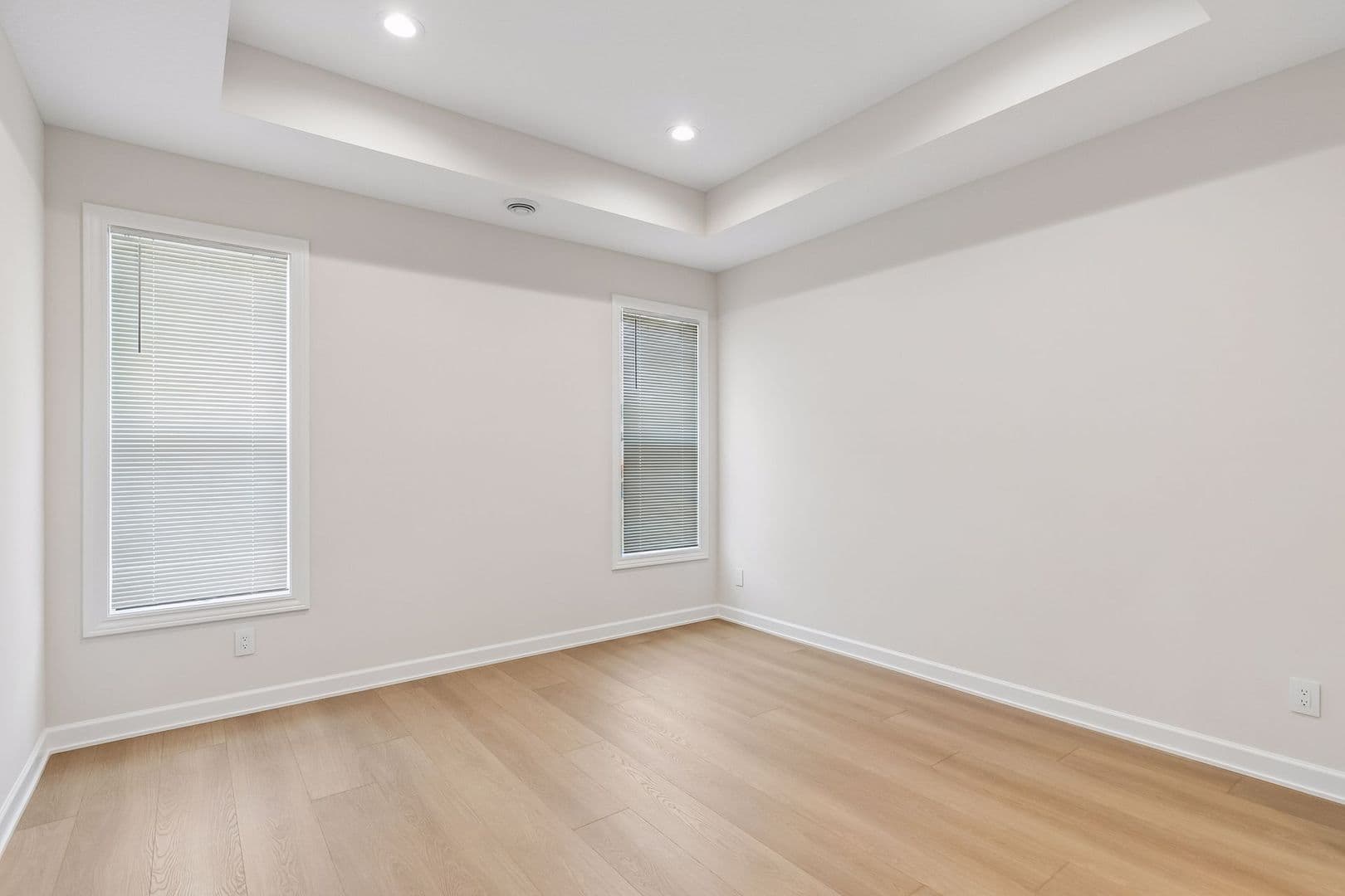 Roberts Apartment: Roberts 44