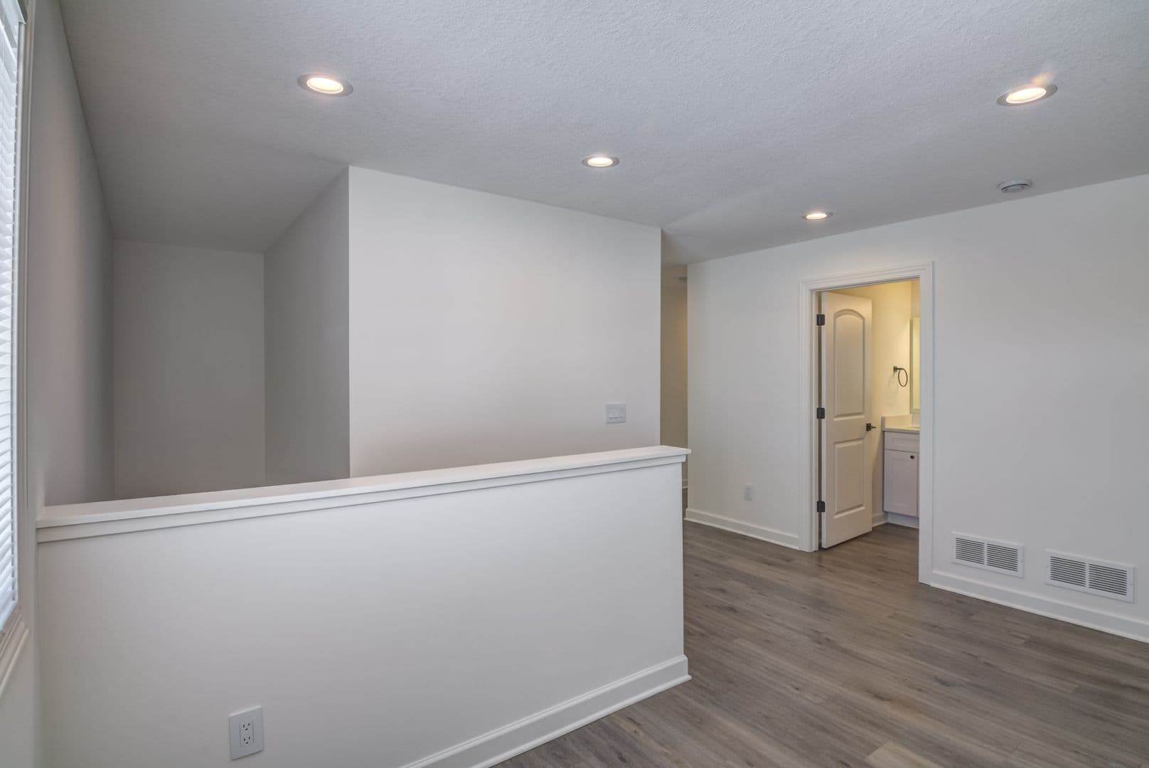 River Falls Townhome: 2544 Dawes Place