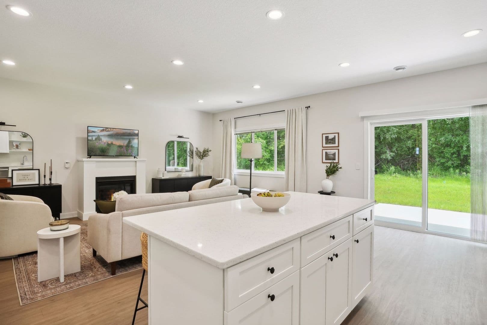 Roberts Townhome: 608 S. Division Street