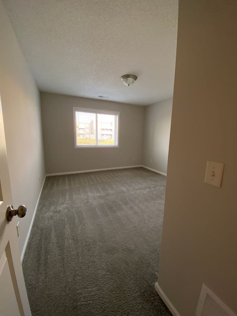 New Richmond Townhome: 1539-B Gunston Drive