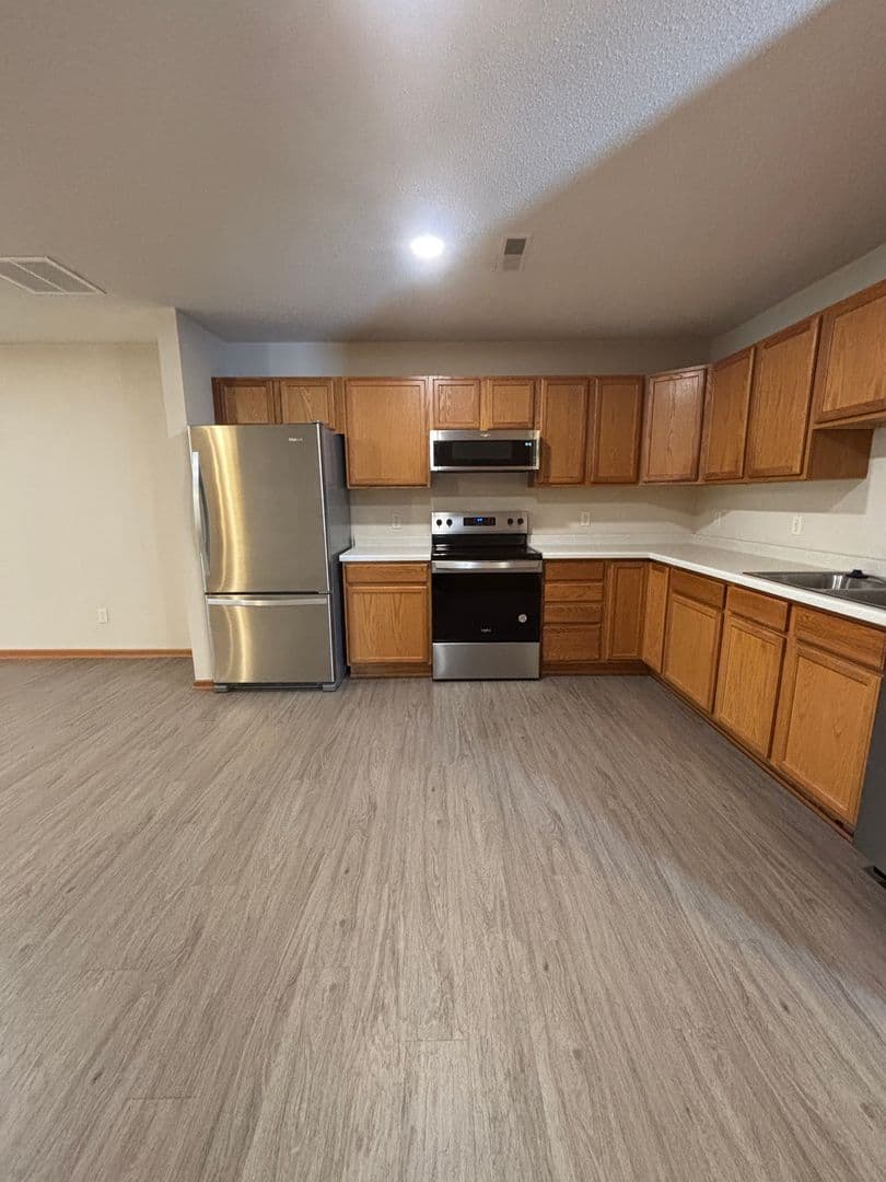 New Richmond Townhome: 323-B Williamsburg Place