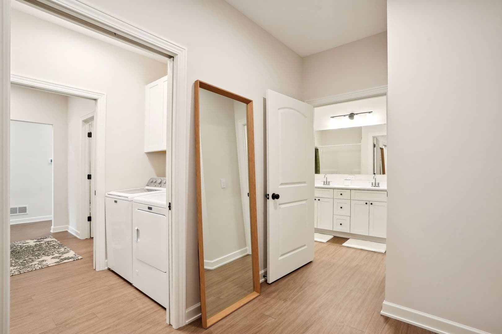 Roberts Townhome: 608 S. Division Street