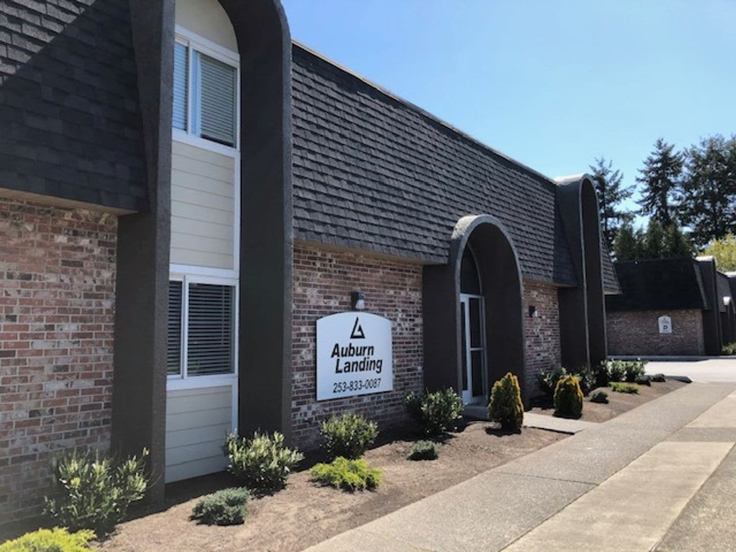 Auburn Apartment: 904 22nd St Ne, Office