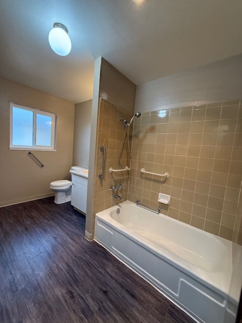 Gridley Apartment: 150 Haskell Street